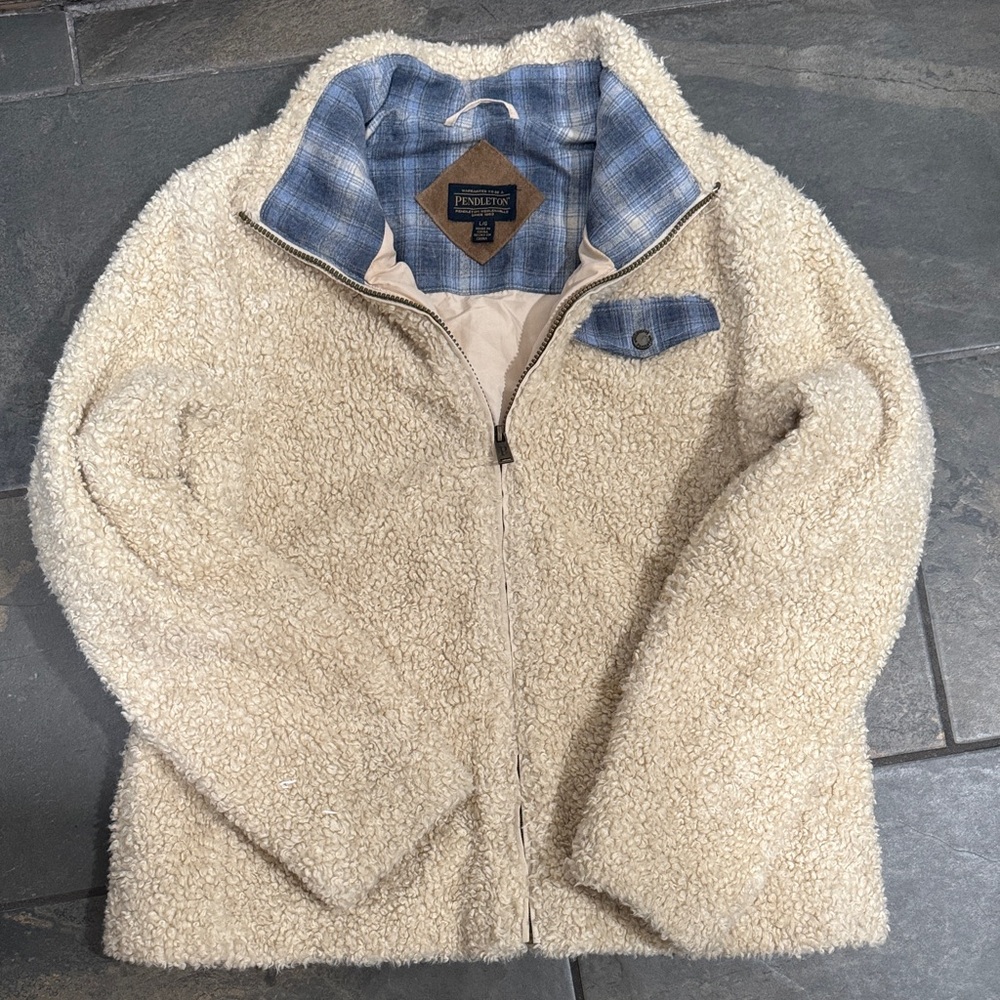 Pendleton Cream Sherpa Jacket with Blue Plaid Interior